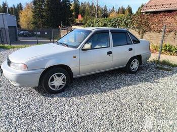 Daewoo, Nexia, 1500, 85, бензин, седан, механика, передний привод, среднее состояние, левый, серебряный, 200 000 ₽