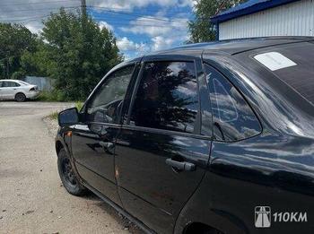 ВАЗ (Lada), Granta, 1600, 82, бензин, седан, механика, передний привод, среднее состояние, левый, черный, 250 000 ₽