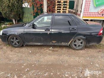 ВАЗ (Lada), Priora, 1600, 98, бензин, седан, механика, передний привод, среднее состояние, левый, черный, 210 000 ₽