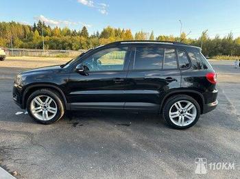 Volkswagen, Tiguan, 1400, 122, бензин, внедорожник, механика, передний привод, среднее состояние, левый, черный, 1 000 000 ₽