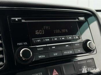 Mitsubishi, Outlander, 2000, 146, бензин, внедорожник, вариатор, полный привод, среднее состояние, левый, белый, 1 890 000 ₽
