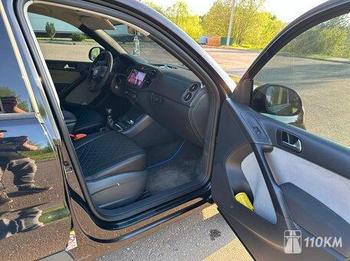Volkswagen, Tiguan, 1400, 122, бензин, внедорожник, механика, передний привод, среднее состояние, левый, черный, 1 000 000 ₽