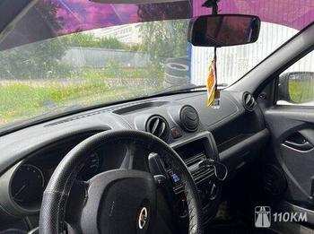 ВАЗ (Lada), Granta, 1600, 82, бензин, седан, механика, передний привод, среднее состояние, левый, черный, 250 000 ₽