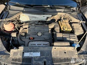 Volkswagen, Tiguan, 1400, 122, бензин, внедорожник, механика, передний привод, среднее состояние, левый, черный, 1 000 000 ₽