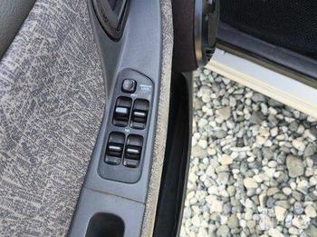 Daewoo, Nexia, 1500, 85, бензин, седан, механика, передний привод, среднее состояние, левый, серебряный, 200 000 ₽