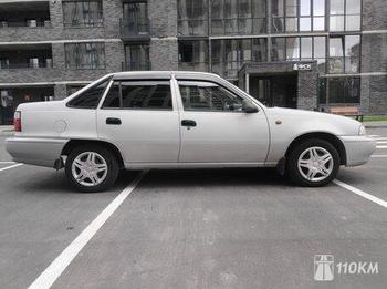 Daewoo, Nexia, 1500, 85, бензин, седан, механика, передний привод, среднее состояние, левый, серебряный, 200 000 ₽