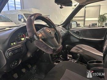 Chevrolet, Niva, 1700, 80, бензин, внедорожник, механика, полный привод, среднее состояние, левый, серый, 579 000 ₽