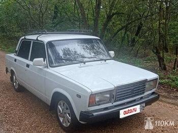 ВАЗ (Lada), 2107, 1600, 75, бензин, седан, механика, задний привод, среднее состояние, левый, белый, 200 000 ₽